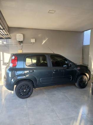 FIAT UNO 1.0 EVO VIVACE 8V FLEX 4P MANUAL FIAT UNO 1.0 EVO VIVACE 8V FLEX 4P MANUAL